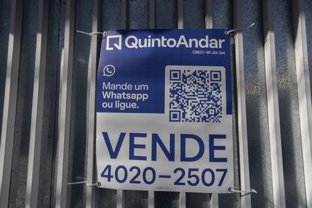 Casa à venda com 114m², 2 quartos e 2 vagasPlaquinha