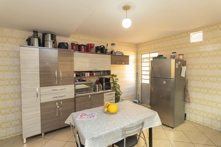 Casa à venda com 114m², 2 quartos e 2 vagasCozinha