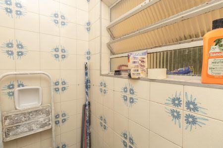 Casa à venda com 114m², 2 quartos e 2 vagasBanheiro 2