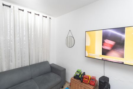 Casa à venda com 114m², 2 quartos e 2 vagasSala