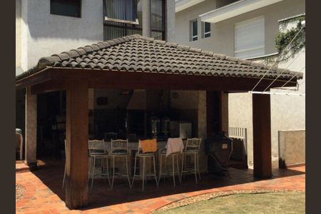 Casa à venda com 550m², 4 quartos e 3 vagas