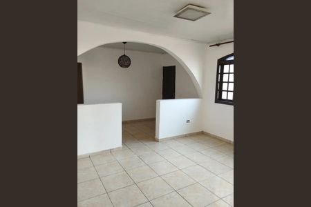 Casa para alugar com 90m², 2 quartos e sem vaga Casa para alugar com 90m², 2 quartos e sem vagaSala de Jantar