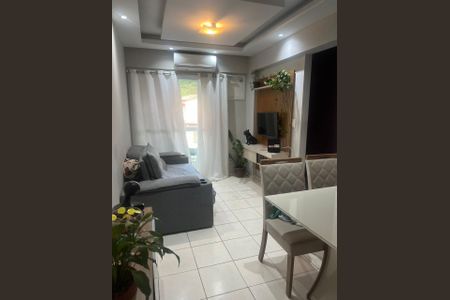 Apartamento à venda com 53m², 2 quartos e sem vaga Apartamento à venda com 53m², 2 quartos e sem vagaSala