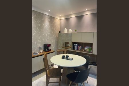 Apartamento à venda com 3 quartos, 110m² em Taquaral, Campinas