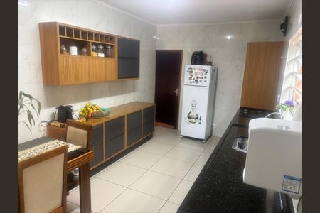 Casa à venda com 280m², 3 quartos e 2 vagas