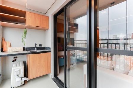 Studio para alugar com 39m², 1 quarto e 1 vaga Studio para alugar com 39m², 1 quarto e 1 vagaVaranda