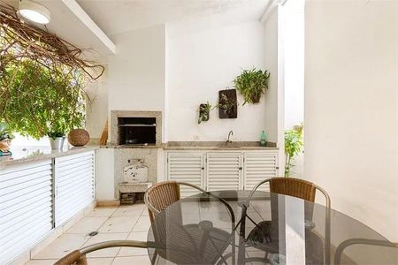 Casa à venda com 3 quartos, 362m² em Vila Ida, São Paulo