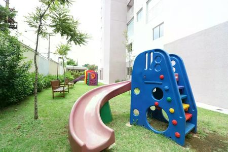 Apartamento à venda com 2 quartos, 42m² em Parque Industrial Tomas Edson, São Paulo
