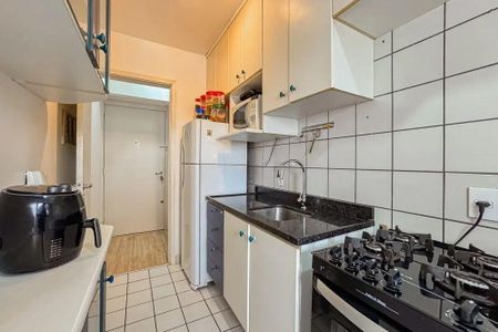 Cozinha de apartamento para alugar com 2 quartos, 49m² em Sarandi, Porto Alegre