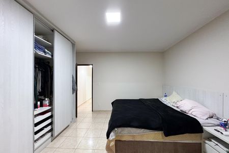 Casa para alugar com 220m², 3 quartos e 2 vagas Casa para alugar com 220m², 3 quartos e 2 vagasSuíte