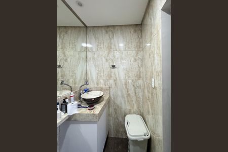 Casa para alugar com 220m², 3 quartos e 2 vagas Casa para alugar com 220m², 3 quartos e 2 vagasBanheiro - Suíte
