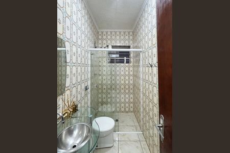 Casa para alugar com 220m², 3 quartos e 2 vagas Casa para alugar com 220m², 3 quartos e 2 vagasBanheiro Social 1