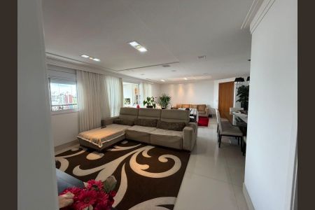 Apartamento à venda com 156m², 3 quartos e 3 vagas