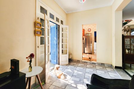Casa à venda com 240m², 3 quartos e 4 vagas Casa à venda com 240m², 3 quartos e 4 vagasSala 3