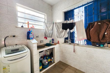 Casa à venda com 240m², 3 quartos e 4 vagas Casa à venda com 240m², 3 quartos e 4 vagasÁrea de Serviço