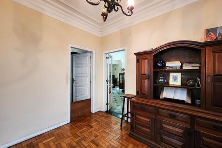 Casa à venda com 240m², 3 quartos e 4 vagas Casa à venda com 240m², 3 quartos e 4 vagasSala