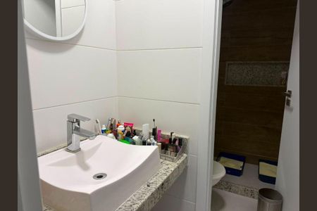 Casa à venda com 98m², 3 quartos e 2 vagas