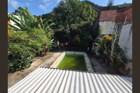 Casa à venda com 100m², 1 quarto e 4 vagas