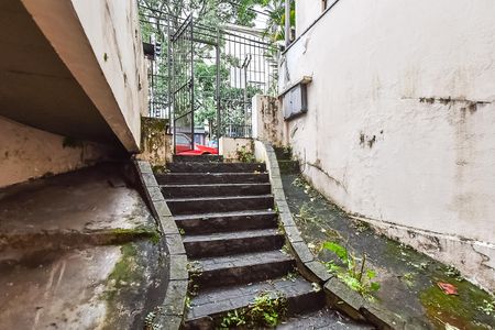 Casa à venda com 205m², 4 quartos e 1 vagaCasa 2 - Entrada
