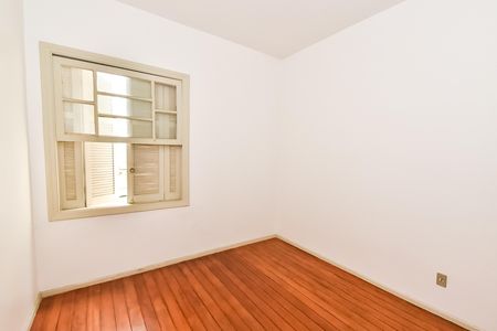 Casa à venda com 205m², 4 quartos e 1 vagaCasa 1 - Quarto 2