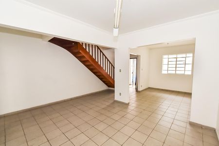 Casa à venda com 205m², 4 quartos e 1 vagaCasa 1 - Sala