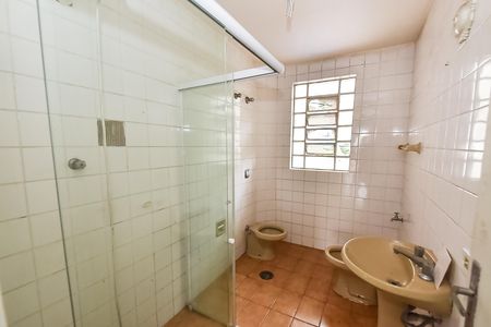 Casa à venda com 205m², 4 quartos e 1 vagaCasa 1 - Banheiro social