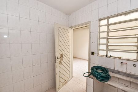Casa à venda com 205m², 4 quartos e 1 vagaCasa 2 - Lavanderia