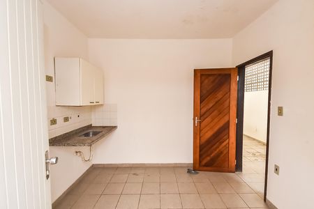 Casa à venda com 205m², 4 quartos e 1 vagaCasa 1 - Lavanderia