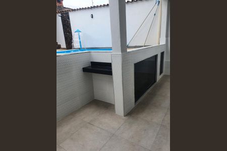Casa à venda com 141m², 4 quartos e 2 vagas