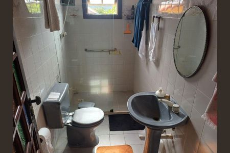 Casa à venda com 251m², 4 quartos e 2 vagas
