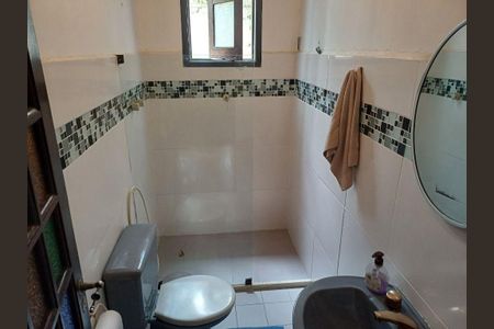 Casa à venda com 251m², 4 quartos e 2 vagas