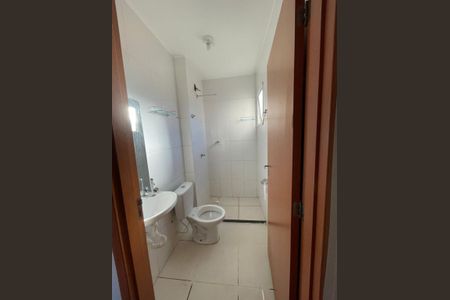 Apartamento para alugar com 45m², 2 quartos e 1 vaga Apartamento para alugar com 45m², 2 quartos e 1 vagaBanheiro