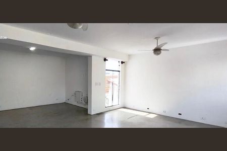 Casa à venda com 2 quartos, 250m² em Vila Mariana, São Paulo