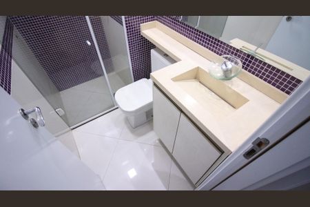 Apartamento à venda com 47m², 2 quartos e 1 vaga Apartamento à venda com 47m², 2 quartos e 1 vagaBanheiro