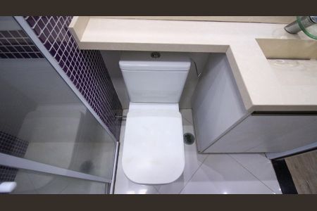 Apartamento à venda com 47m², 2 quartos e 1 vaga Apartamento à venda com 47m², 2 quartos e 1 vagaBanheiro