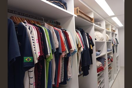 Closet quarto 3 de apartamento à venda com 5 quartos, 357m² em Barra da Tijuca, Rio de Janeiro