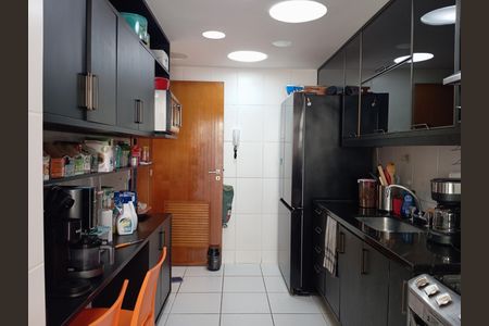 Cozinha de apartamento à venda com 5 quartos, 357m² em Barra da Tijuca, Rio de Janeiro