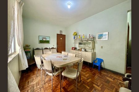 Apartamento à venda com 2 quartos, 75m² em Sagrada Família, Belo Horizonte