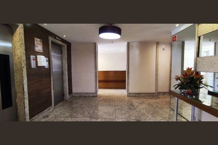 Apartamento à venda com 60m², 2 quartos e 1 vaga