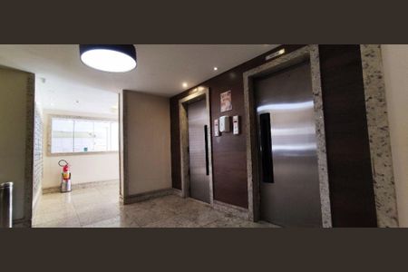 Apartamento à venda com 60m², 2 quartos e 1 vaga