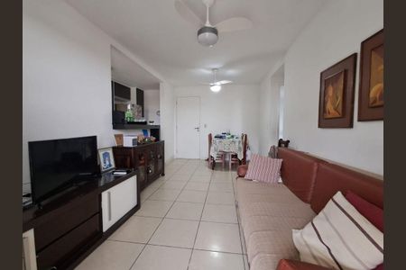 Apartamento à venda com 2 quartos, 65m² em Itaipu, Niterói