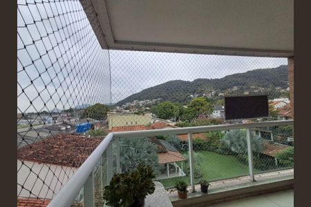 Apartamento à venda com 65m², 2 quartos e 1 vaga