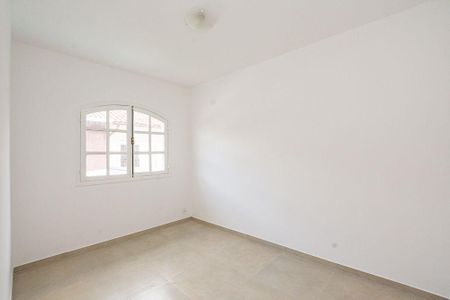 Casa à venda com 155m², 4 quartos e 4 vagas