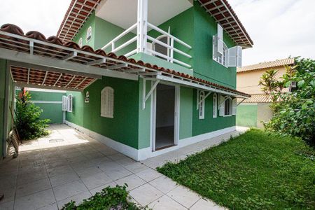 Casa à venda com 155m², 4 quartos e 4 vagas