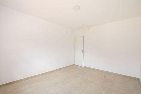 Casa à venda com 155m², 4 quartos e 4 vagas