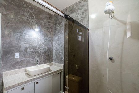 Casa à venda com 155m², 4 quartos e 4 vagas