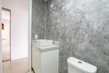 Casa à venda com 155m², 4 quartos e 4 vagas