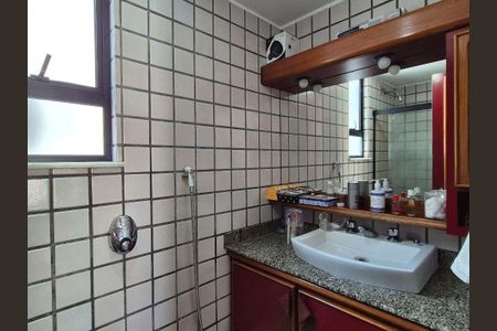 Apartamento à venda com 180m², 4 quartos e 2 vagas