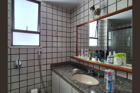 Apartamento à venda com 180m², 4 quartos e 2 vagas