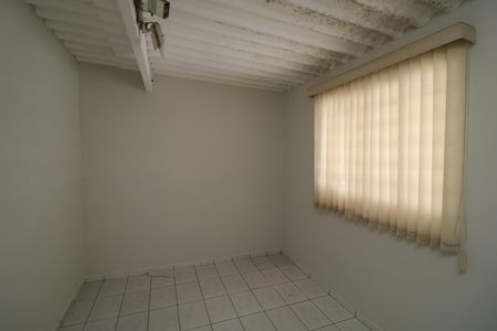 Casa para alugar com 160m², 2 quartos e 5 vagasQuarto